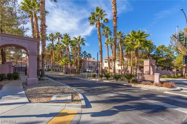 Henderson, NV 89012,251 S Green Valley Pkwy #5521