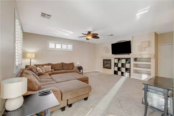 Henderson, NV 89002,77 Zimmerman ST