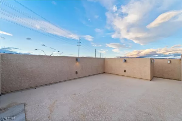 Las Vegas, NV 89166,6993 COMISKEY PARK ST