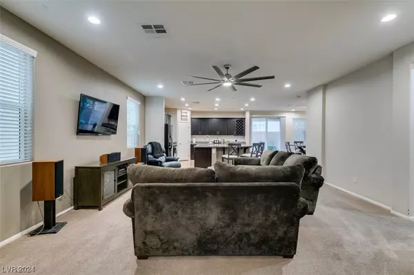 Las Vegas, NV 89178,10084 Korbel Blanc ST