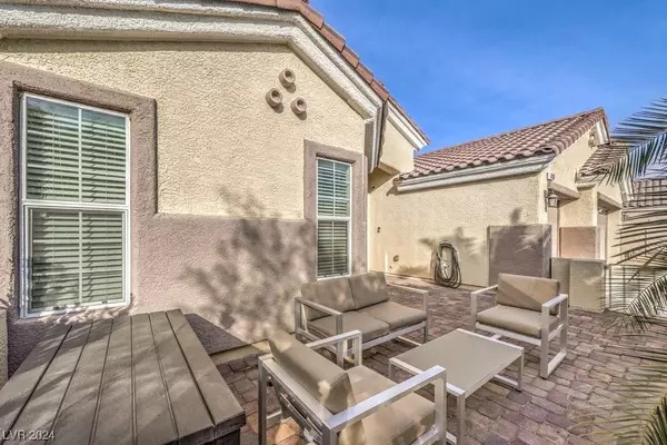 Las Vegas, NV 89130,6430 White Tiger CT