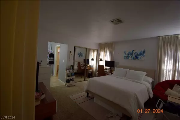 Las Vegas, NV 89119,1329 Del Mar ST #102
