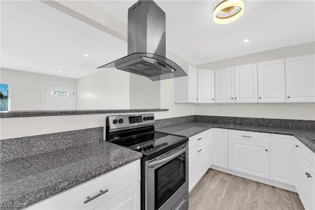 Las Vegas, NV 89106,612 Bowman AVE