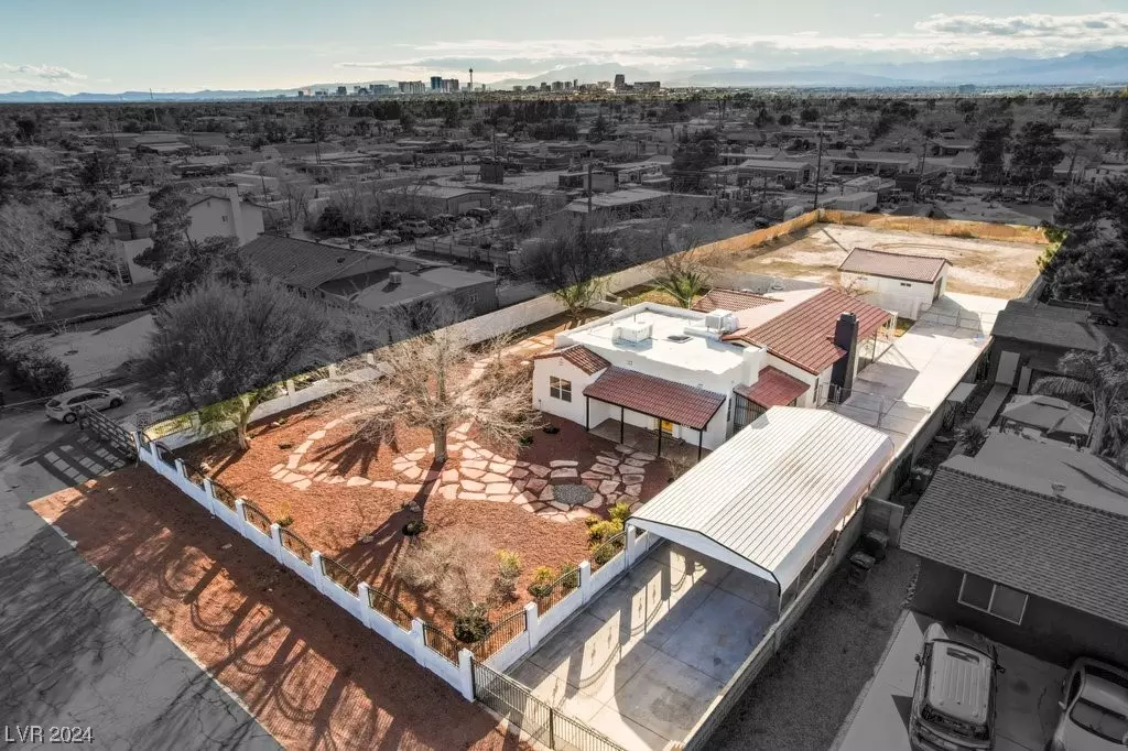 Las Vegas, NV 89115,2569 Lincoln RD