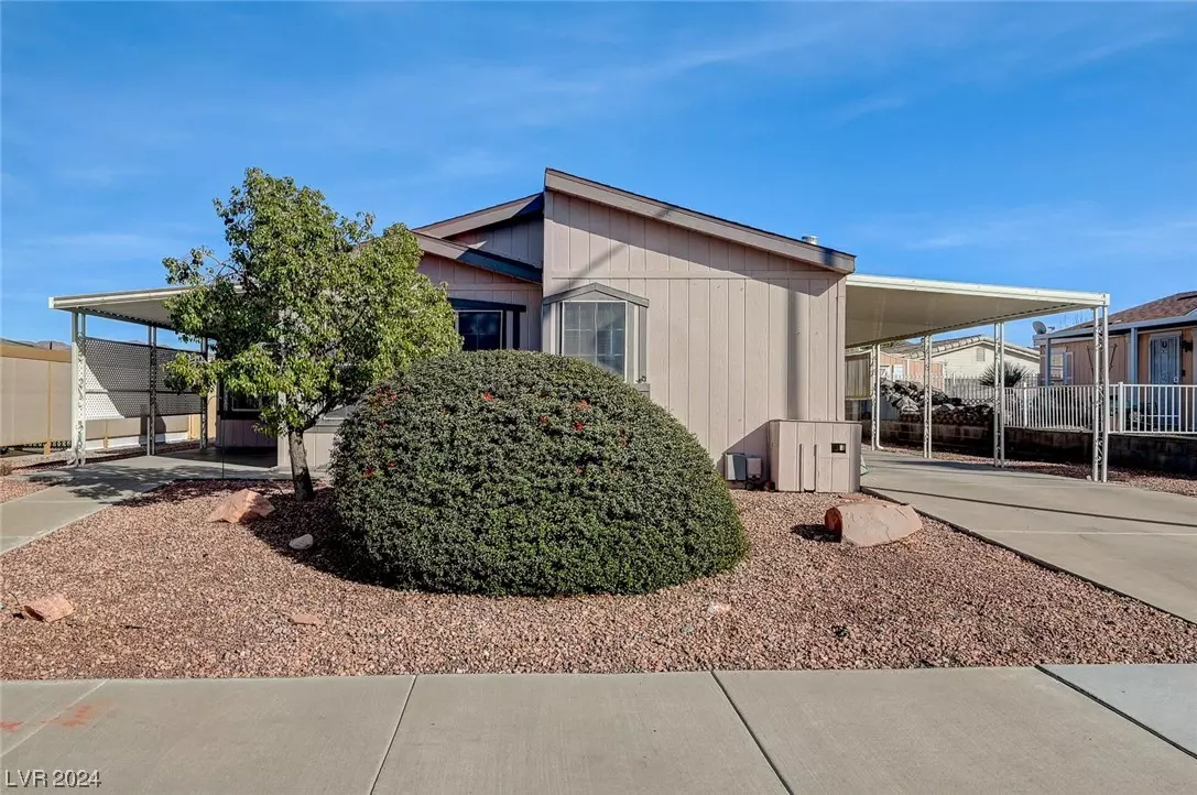 Henderson, NV 89002,2004 Darla ST