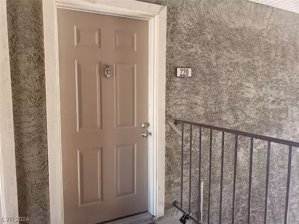 Las Vegas, NV 89103,5163 Indian River DR #220