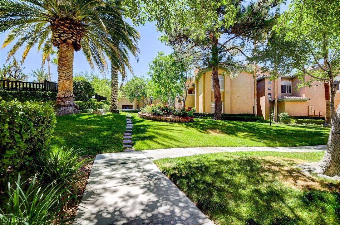 Las Vegas, NV 89128,8728 Red Rio DR #202