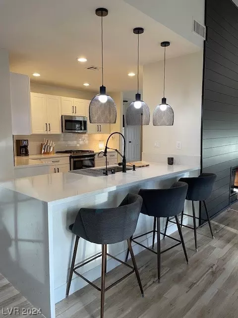Henderson, NV 89074,203 Garfield DR