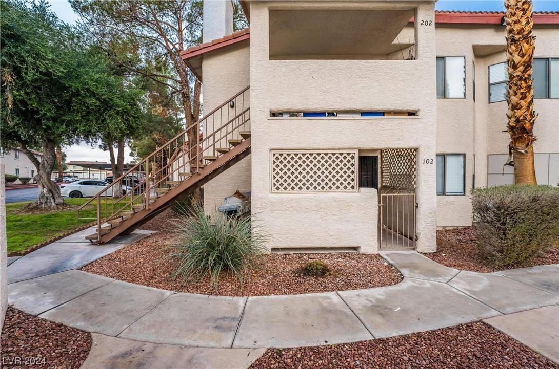 Las Vegas, NV 89128,837 Rock Springs DR #102