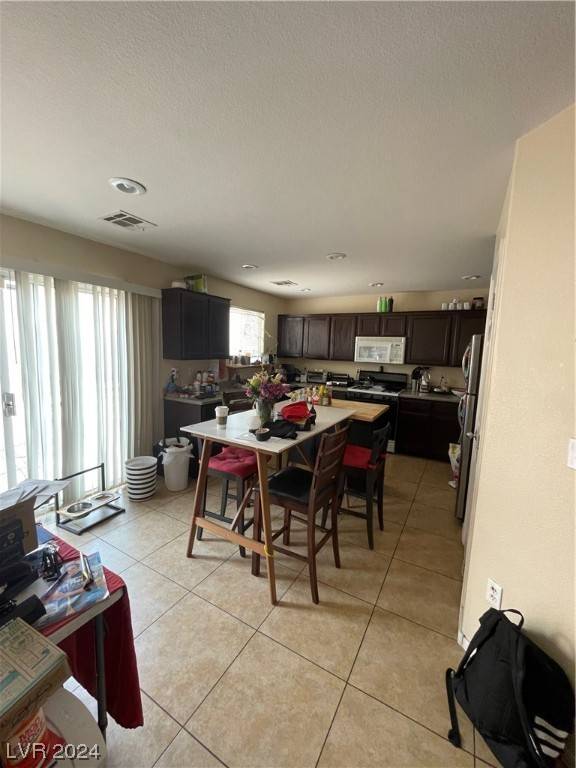 Las Vegas, NV 89139,5844 Rose Tiara DR