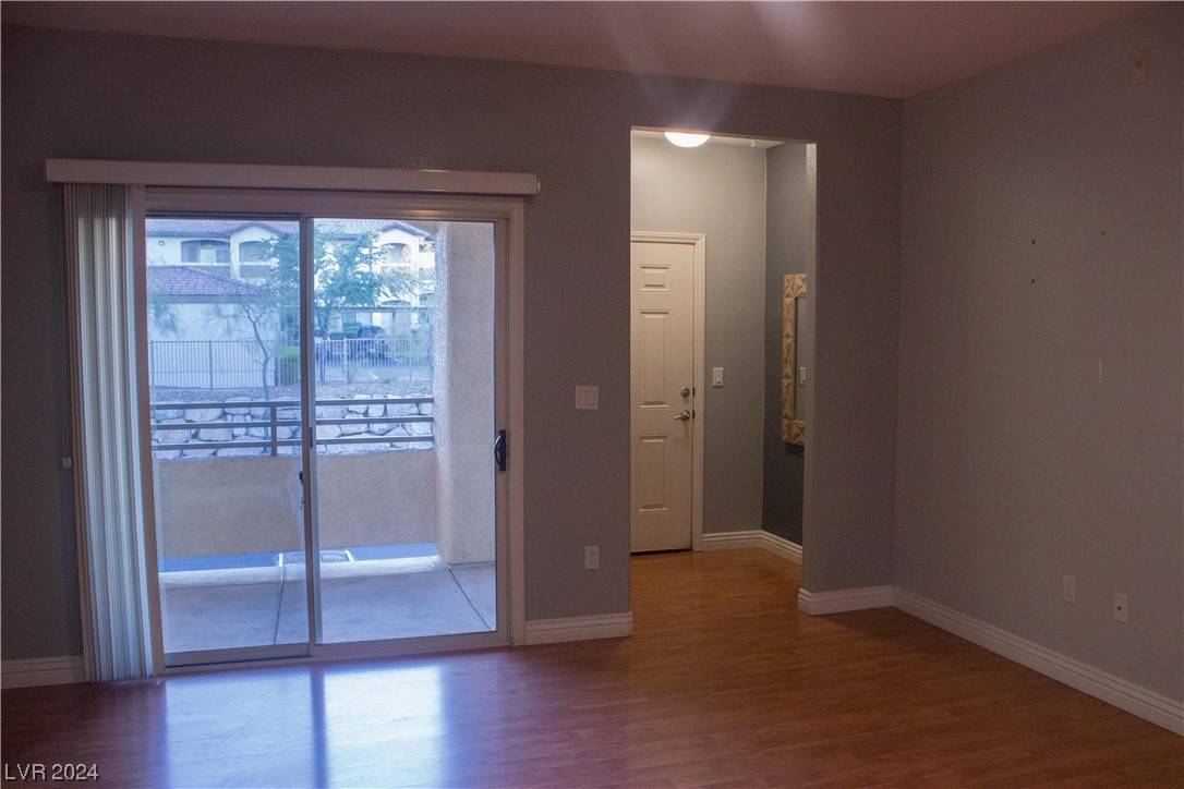 Henderson, NV 89052,2291 W Horizon Ridge Pkwy #4220