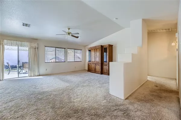Henderson, NV 89015,1067 Vanlier LN