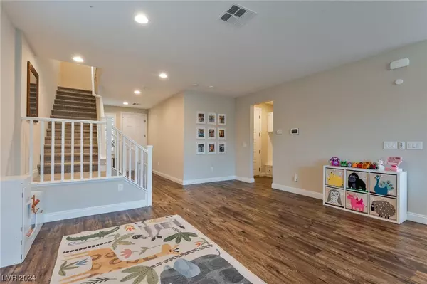 Las Vegas, NV 89148,8744 Zim CT