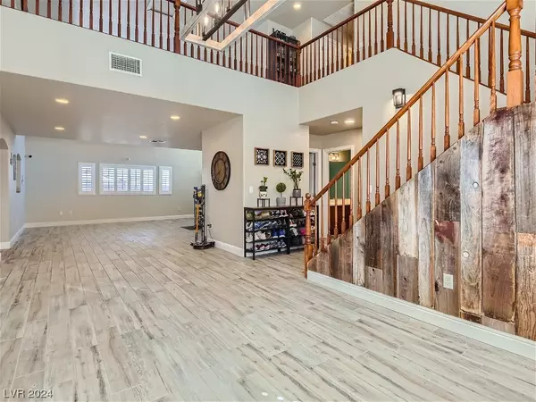 5387 Valley Wells WAY,  Las Vegas,  NV 89113