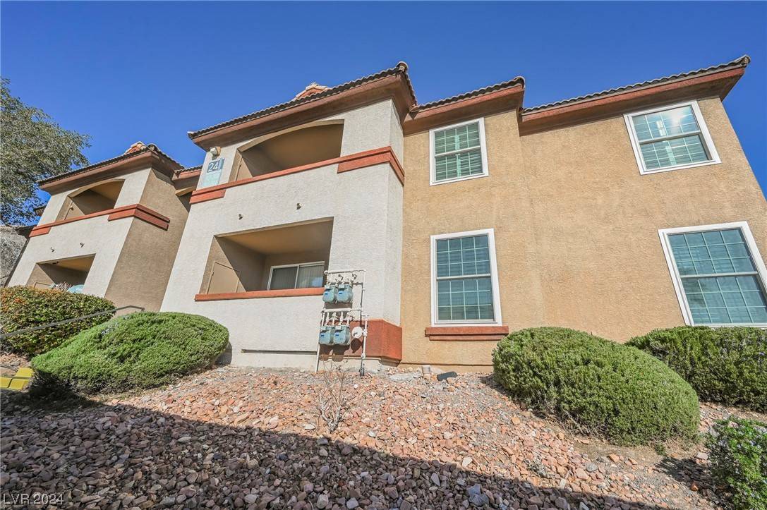 Henderson, NV 89012,231 W Horizon Ridge Pkwy #2423
