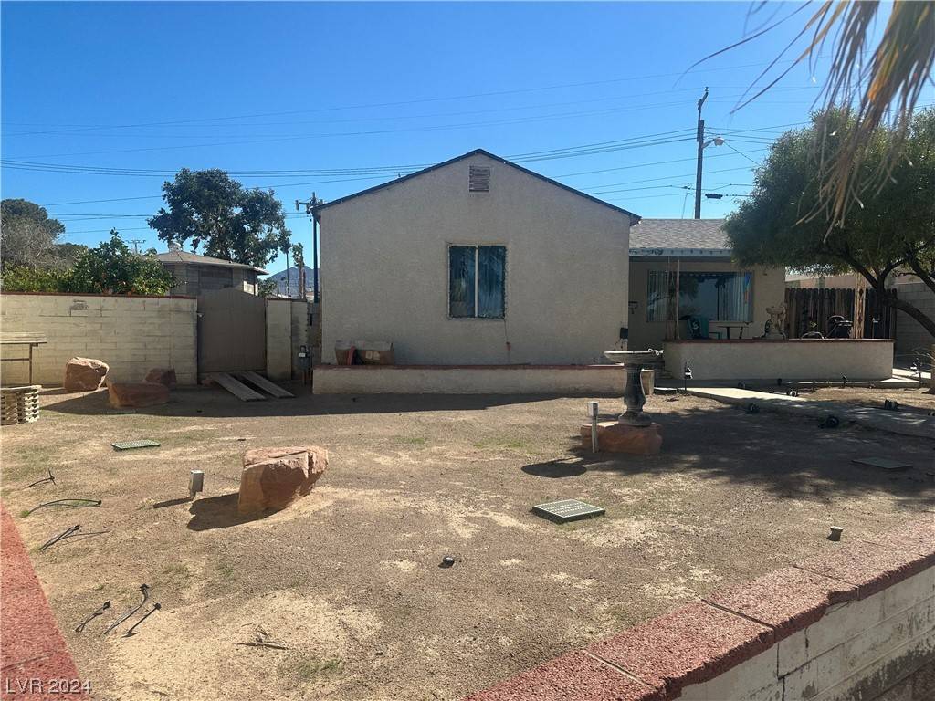 692 Blackmore DR, Henderson, NV 89015