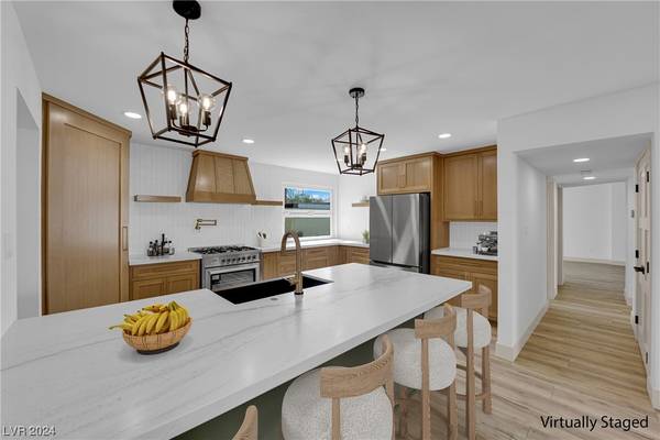 1342 Cashman DR, Las Vegas, NV 89102