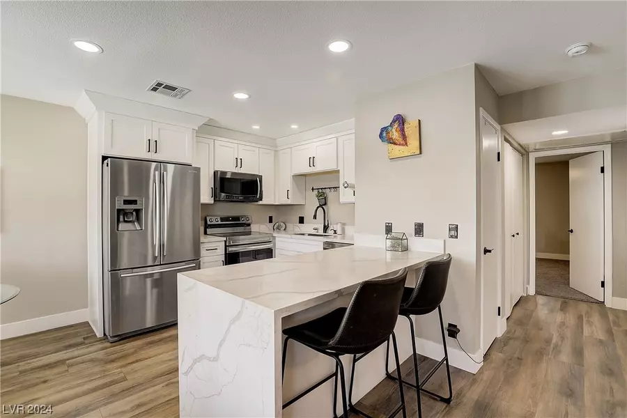 1309 Markwood CIR #201, Las Vegas, NV 89128