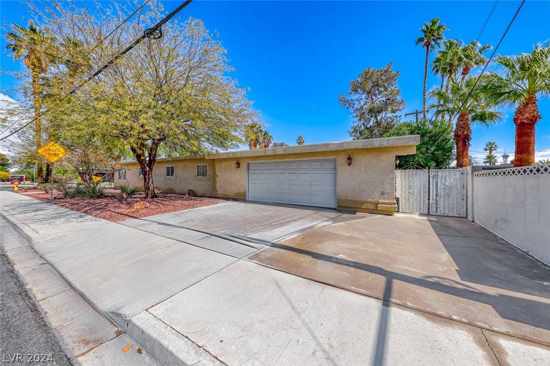 Las Vegas, NV 89102,3021 Mason AVE