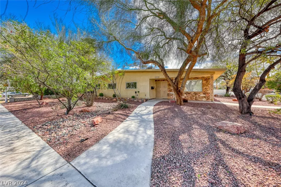 Las Vegas, NV 89102,3021 Mason AVE