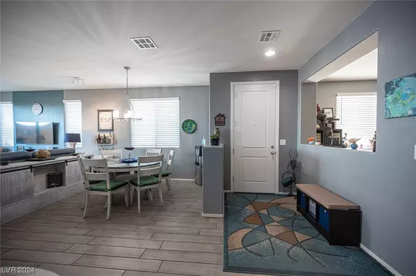 North Las Vegas, NV 89084,6921 Cuddy Falls PL