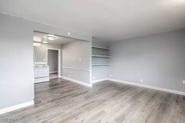 Las Vegas, NV 89102,324 W Cleveland AVE #9