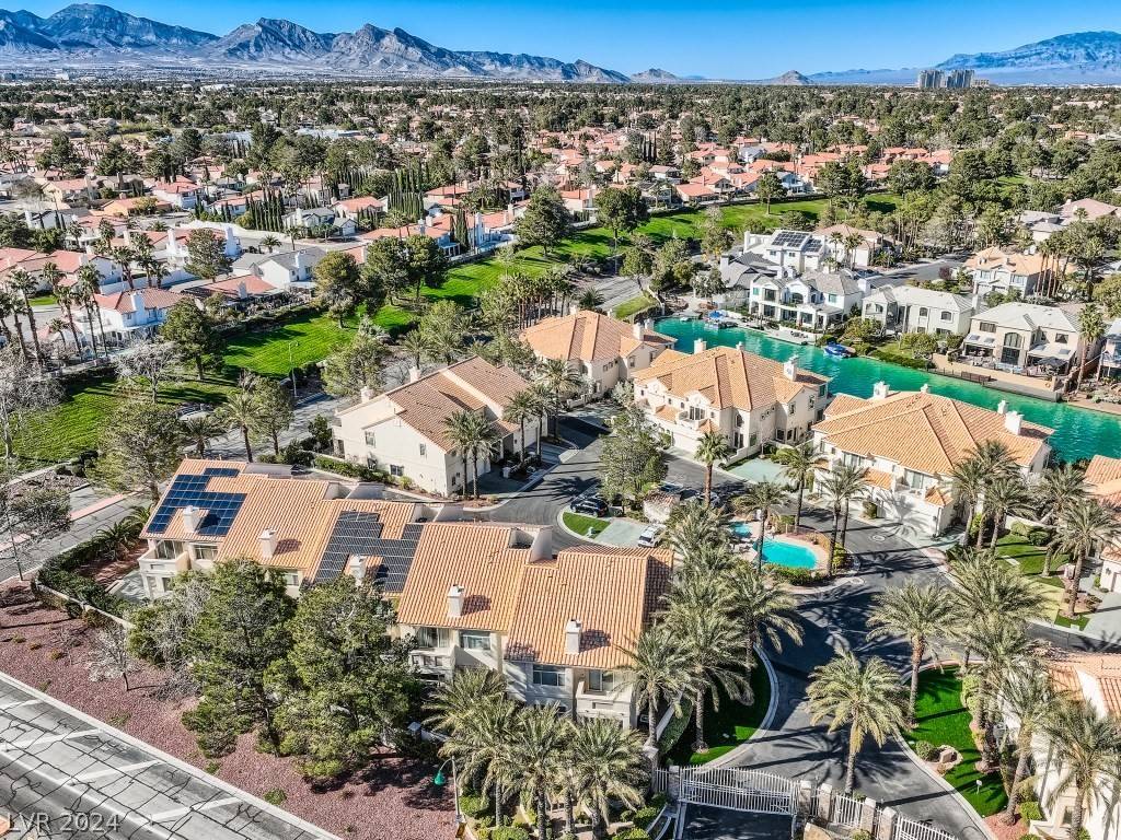 Las Vegas, NV 89117,8765 Carlitas Joy CT