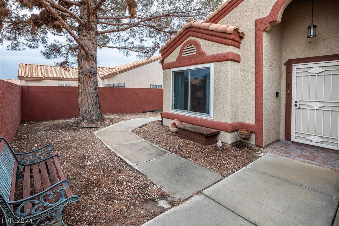 Las Vegas, NV 89130,5025 Wildroot RD