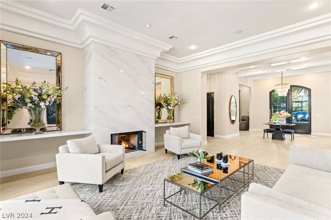 Las Vegas, NV 89141,18 Castle Oaks CT