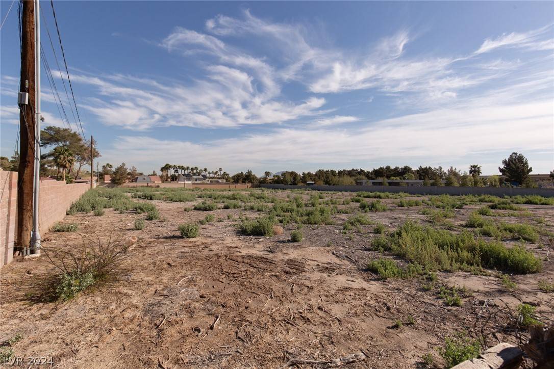 Las Vegas, NV 89120,3842 E Patrick LN