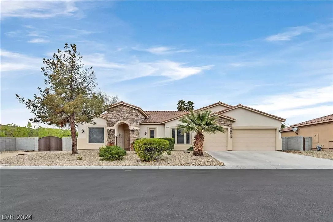 Las Vegas, NV 89130,5603 Lusitano ST