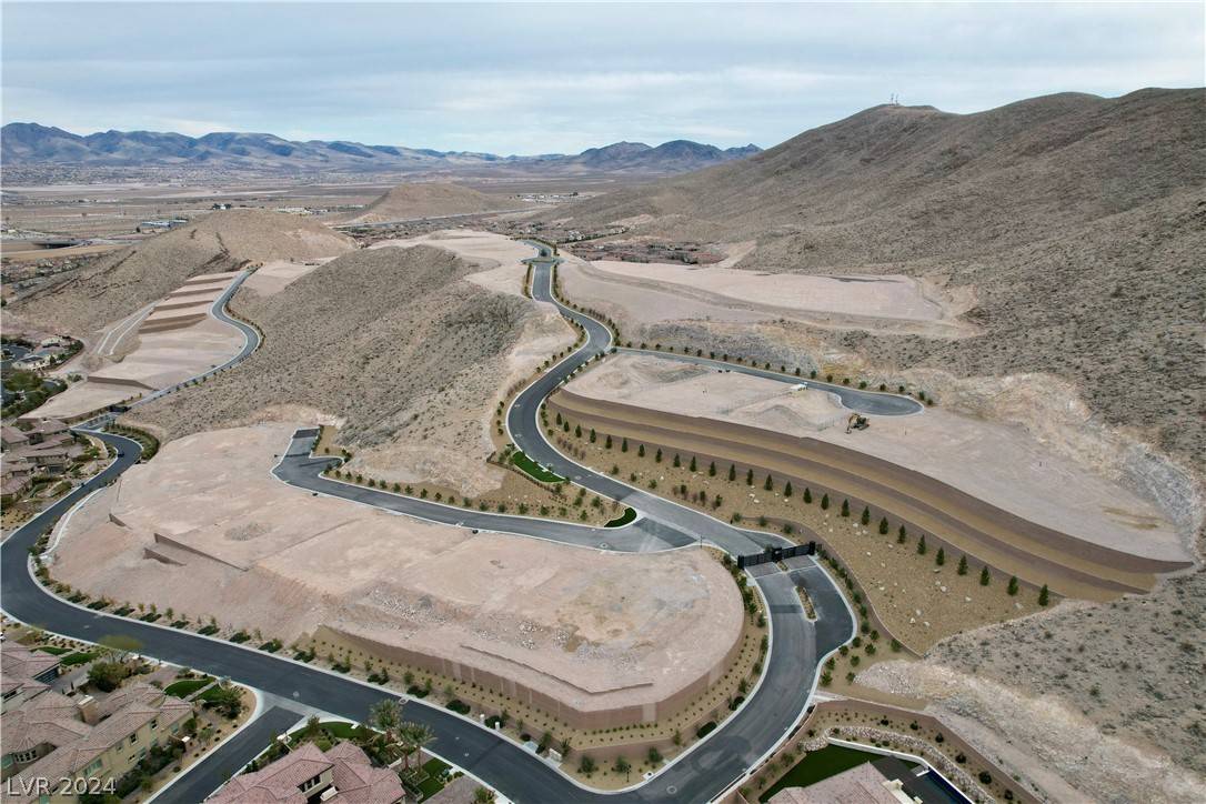 125 Clearview Summit DR, Las Vegas, NV 89141