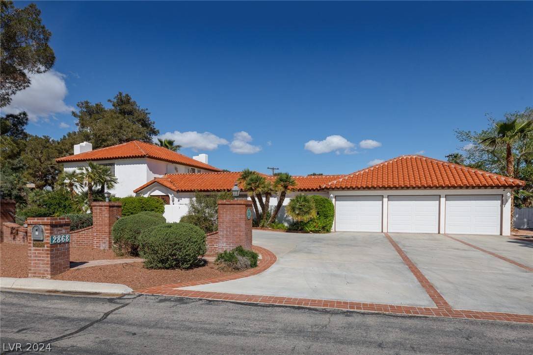 2868 Vista Del Sol AVE, Las Vegas, NV 89120