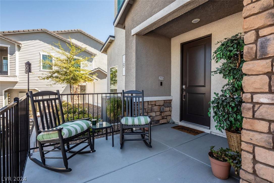 Henderson, NV 89052,524 Shophia Skye ST #215