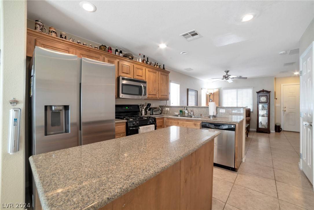 Las Vegas, NV 89122,6525 Chettle House LN