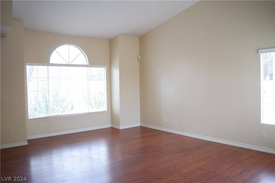 North Las Vegas, NV 89031,5812 Willowcreek RD