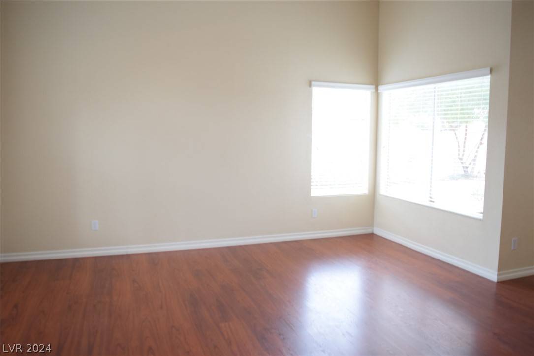 North Las Vegas, NV 89031,5812 Willowcreek RD