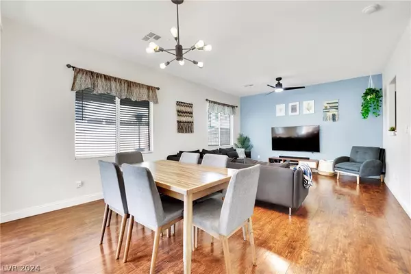 Las Vegas, NV 89122,6380 Pronghorn Ridge AVE