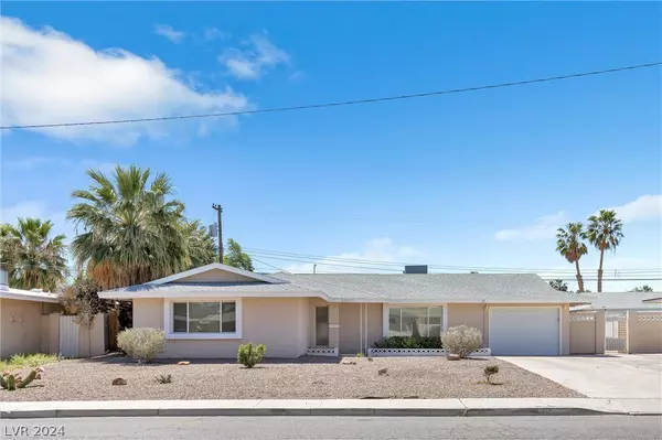 2207 Golden Arrow DR, Las Vegas, NV 89169