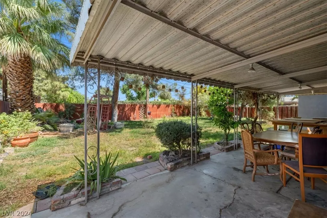 Las Vegas, NV 89107,2808 Austin AVE