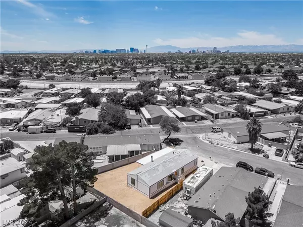 Las Vegas, NV 89115,1730 Peanut CT