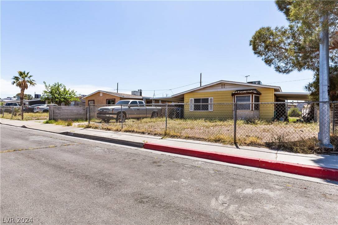 Henderson, NV 89011,1337 Chestnut ST