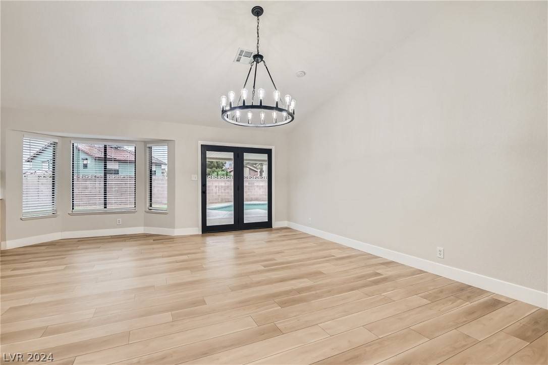 Las Vegas, NV 89120,5570 Palm ST