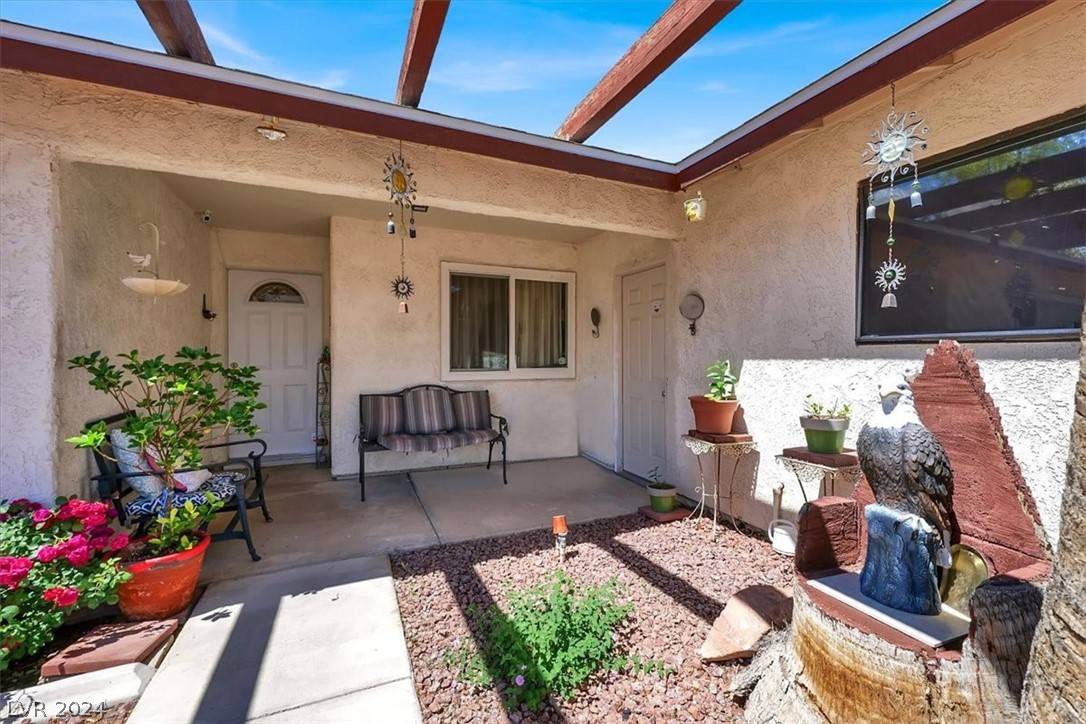 Las Vegas, NV 89108,6212 Robin Hood CIR