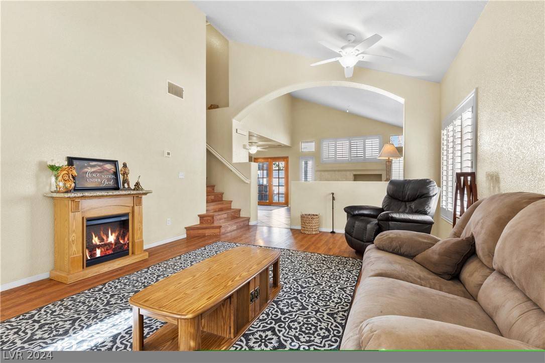 Las Vegas, NV 89130,6317 Monarch Creek ST