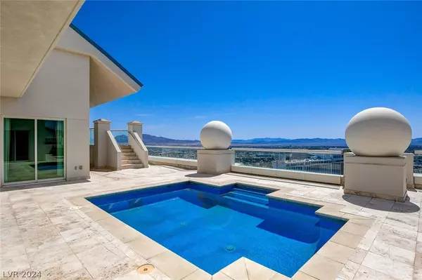 Las Vegas, NV 89109,2777 Paradise RD #3704