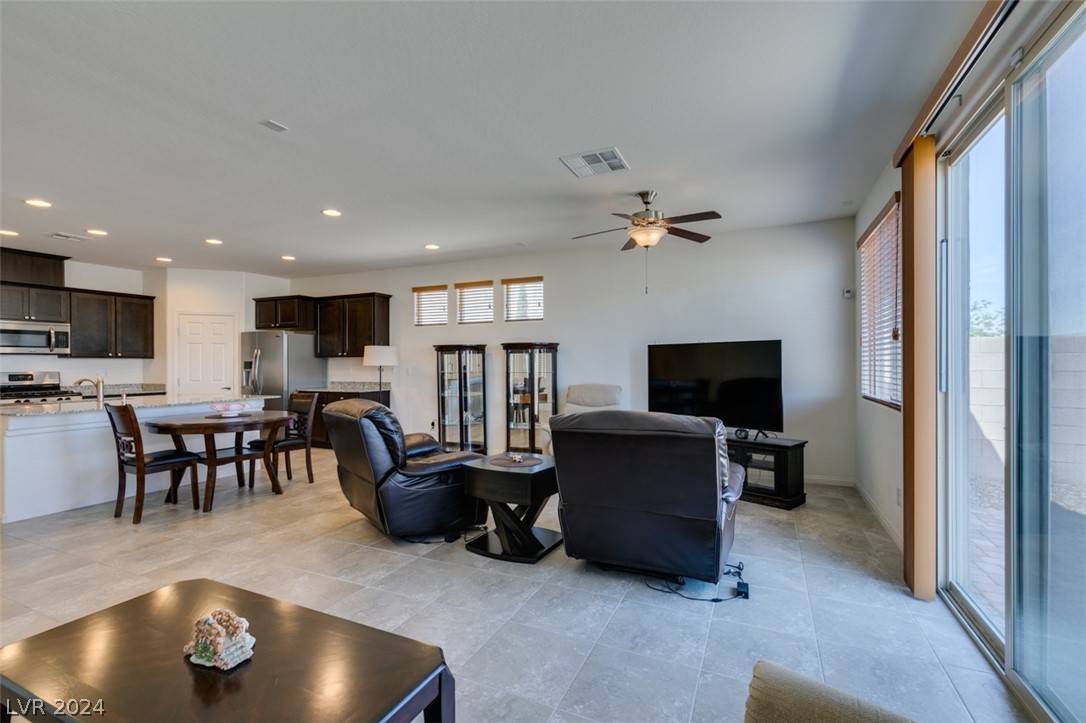 Las Vegas, NV 89183,26 Kaku Ridge WAY