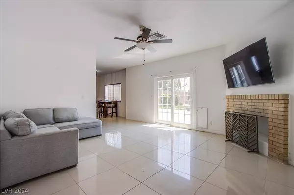 Las Vegas, NV 89145,7717 Composer WAY