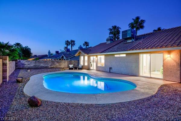823 Coastal Beach RD, Henderson, NV 89002
