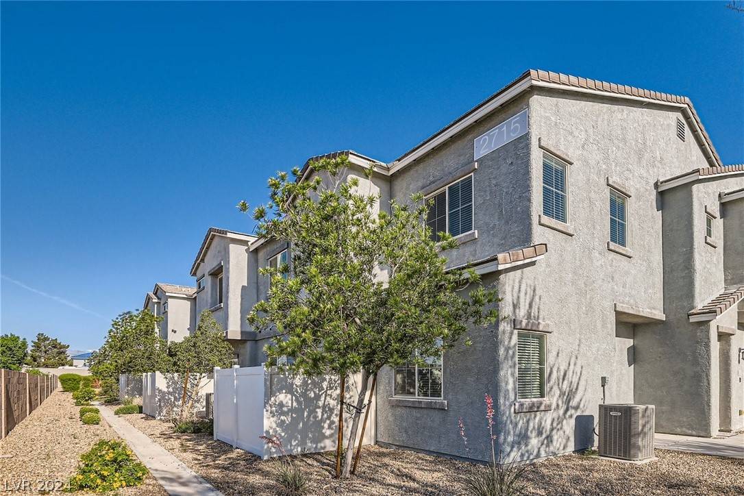 North Las Vegas, NV 89031,2715 Amazing Meadows AVE #1185